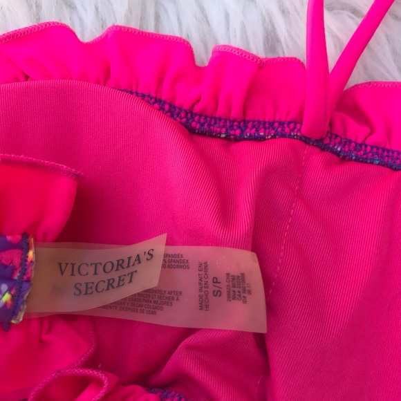 Victoria’s Secret strapless bikini top - Picture 3 of 3